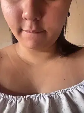 AngelaOliver  live sex cam