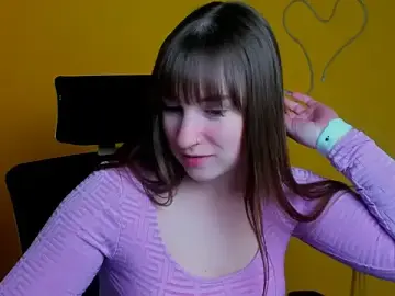 Evelina_GG  live sex cam