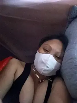 Heylen_hooo  live sex cam