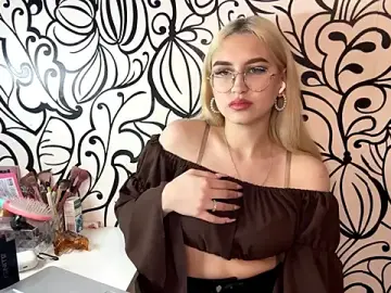 Kat_Catherine  live sex cam