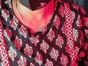 SilkenSundari  live sex cam