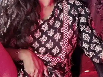 SilkenSundari  live sex cam