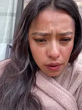 Foxxy_lover  live sex cam