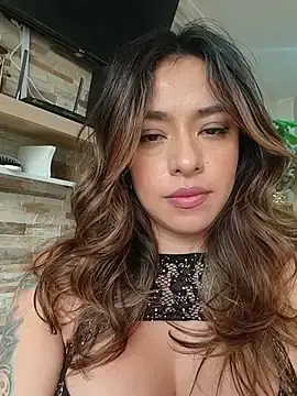 Foxxy_lover  live sex cam