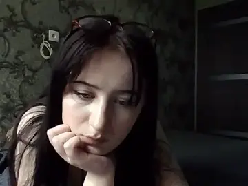 Dolce_Bunny_  live sex cam