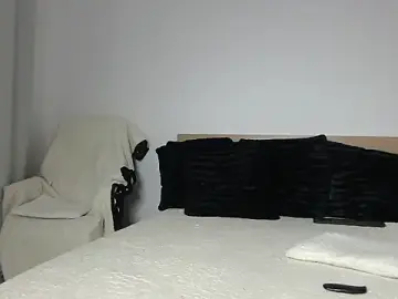 Layla23a  live sex cam