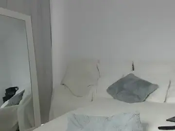 Layla23a  live sex cam