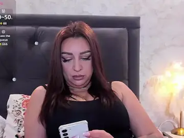 RaelleDarkstar  live sex cam