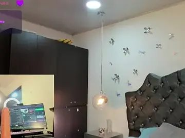 I_Raven  live sex cam