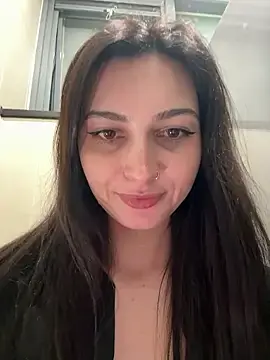 Lunalovelee  live sex cam