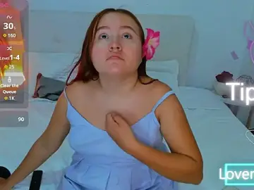 Melodysquirt  live sex cam