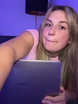 BlondeSarah2006  live sex cam