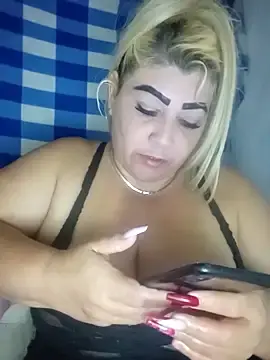 BonniAdams  live sex cam