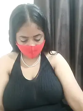 Chubby_Sexyy  live sex cam