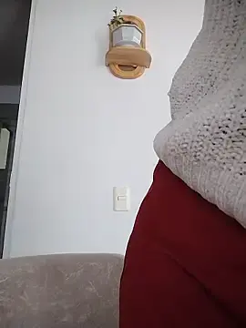 KittyHoleshot87  live sex cam