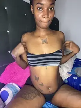 ShakiraThompss18  live sex cam