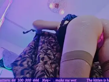 Vixen_Ellis  live sex cam