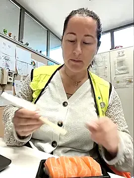 Bichota85  live sex cam