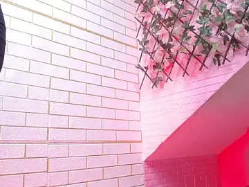 Melodyfirepri  live sex cam
