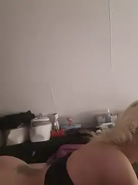 Riverossara  live sex cam