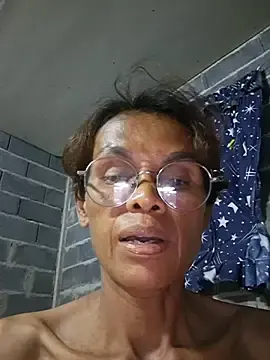 Sexynoty69  live sex cam