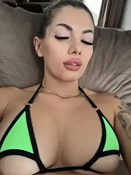 ElsaBby  live sex cam