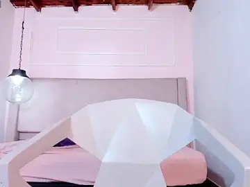 Izelevans  live sex cam