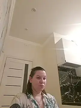 LaraHarper  live sex cam