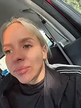 LikaCat  live sex cam