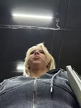 LikaCat  live sex cam