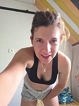 Lina_lou4  live sex cam