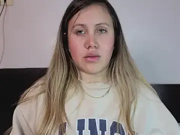 Eleecttraa_12  live sex cam