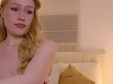 JuliaJaee  live sex cam