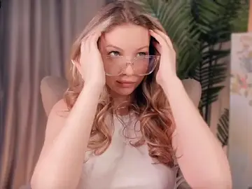 SilentHowl  live sex cam