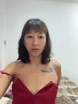 Lovelinlyth  live sex cam