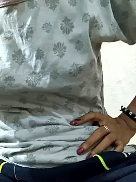 Gud_girl_Nilu  live sex cam