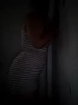 MiaDanna  live sex cam