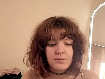 TyishaRud  live sex cam