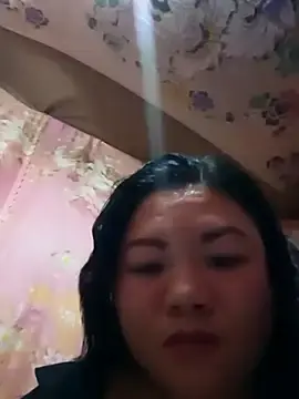 Hotwomenxxxx  live sex cam