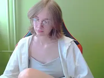 JuicyPenny  live sex cam