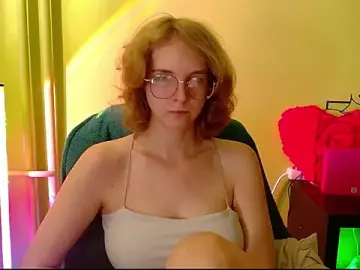 JuicyPenny  live sex cam