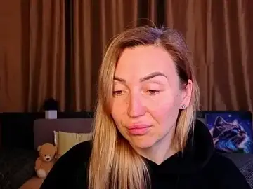 Kiss_julli88I  live sex cam
