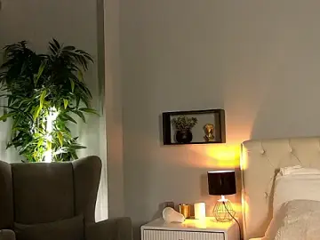 MaddyFever  live sex cam
