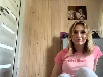 ManiacProffer  live sex cam