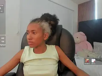 Vicky_castillo  live sex cam
