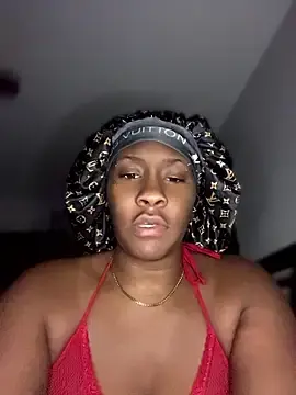 ItsForeignbabe  live sex cam