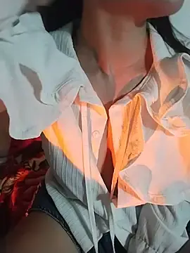 Sisi_dy01  live sex cam