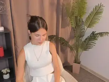 TyraMcelhenney  live sex cam
