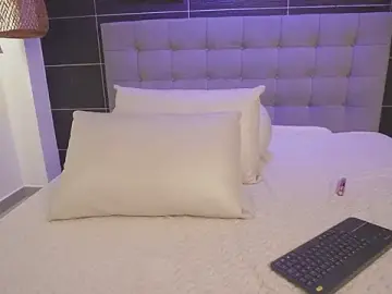 Adara_Toro  live sex cam
