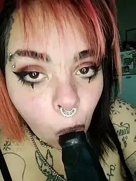 Hippiehop-  live sex cam